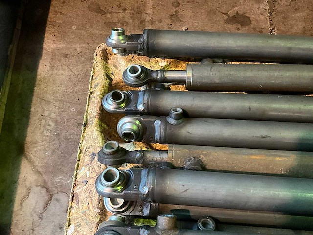 Hydrauliek cilinder (10x) - afbeelding 3 van  5