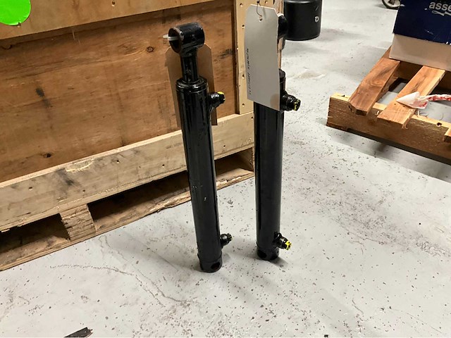 Hydrauliek cilinder (2x) - afbeelding 3 van  6