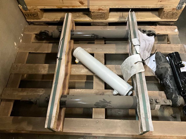Hydrauliek cilinder (2x) - afbeelding 2 van  2