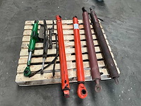 Hydrauliek cilinder (6x) - afbeelding 1 van  6