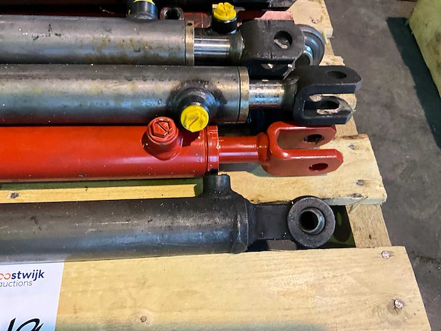 Hydrauliek cilinder (9x) - afbeelding 4 van  5