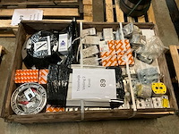 Hydrauliek en machine onderdelen - afbeelding 1 van  6
