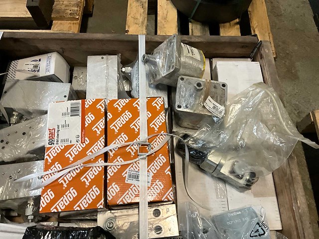 Hydrauliek en machine onderdelen - afbeelding 3 van  6