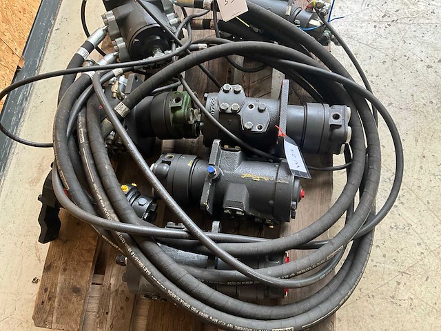 Hydrauliek motor (7x) - afbeelding 5 van  5