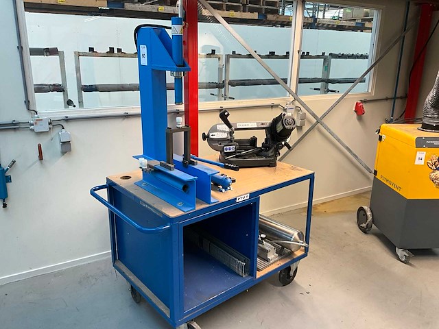Hydrauliek pers & bandzaagmachine op transportkar - afbeelding 4 van  11