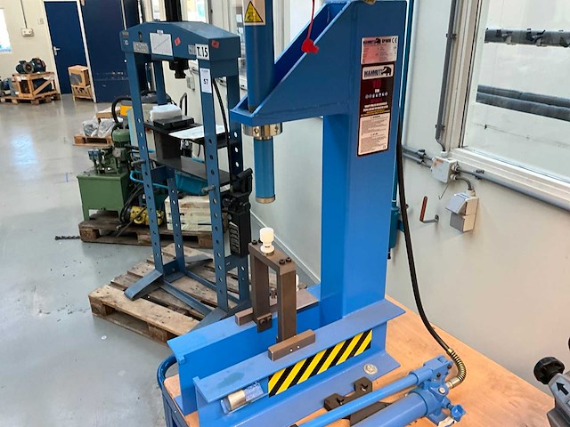 Hydrauliek pers & bandzaagmachine op transportkar - afbeelding 6 van  11