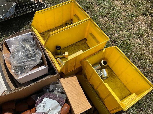 Hydrauliek pilaren en koppelingen - afbeelding 5 van  5