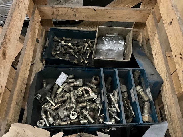 Hydrauliek pilaren + koppelingen - afbeelding 2 van  3