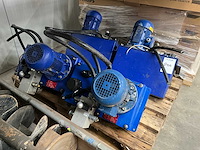 Hydrauliek pomp (4x) - afbeelding 2 van  2