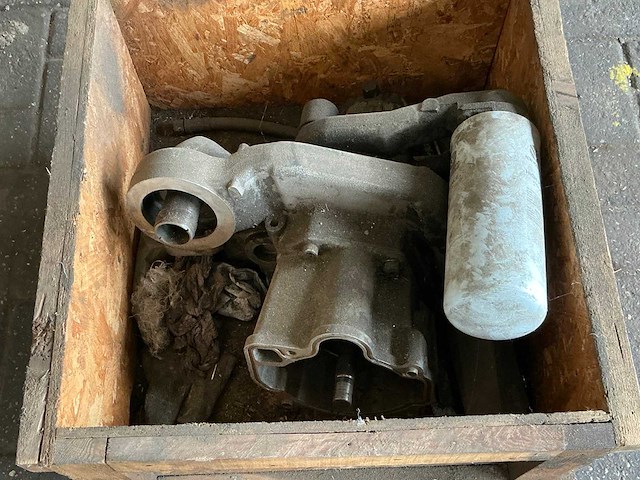 Hydrauliek pomp ( new holland ) - afbeelding 2 van  6