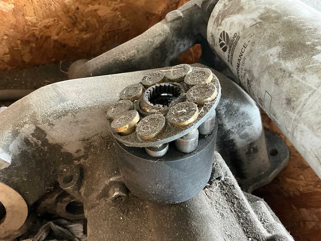 Hydrauliek pomp ( new holland ) - afbeelding 6 van  6