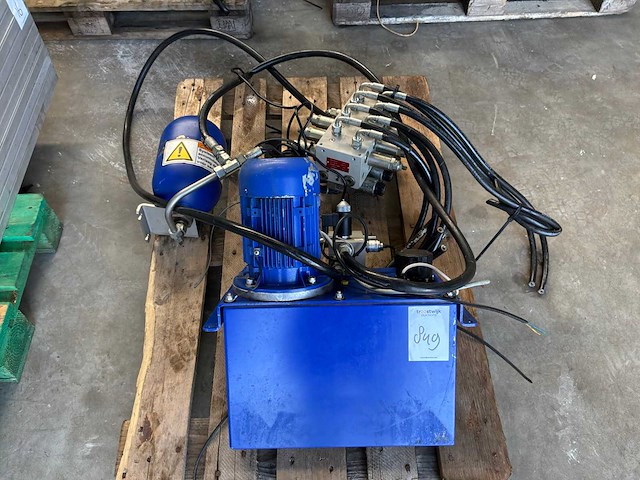 Hydrauliek pomp / verdeelblok - afbeelding 3 van  4