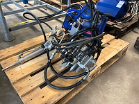Hydrauliek pomp / verdeelblok - afbeelding 1 van  5
