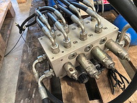 Hydrauliek pomp / verdeelblok - afbeelding 5 van  5