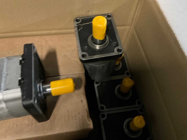 Hydrauliek pompen - afbeelding 3 van  8