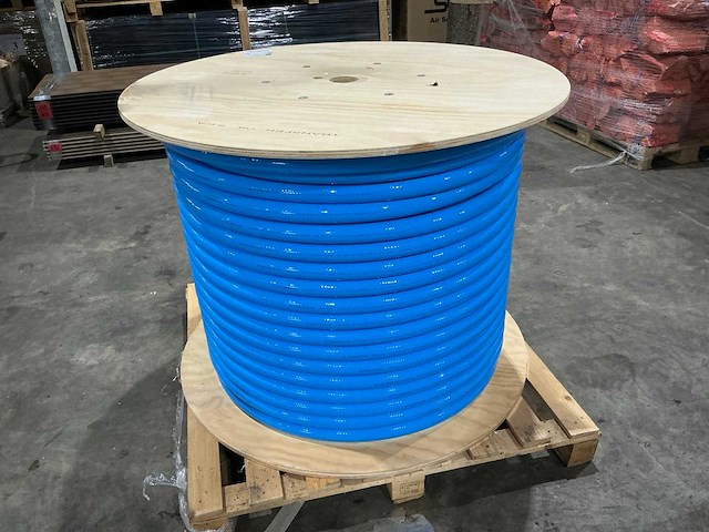 Hydrauliek slang (240 meter) - afbeelding 1 van  16