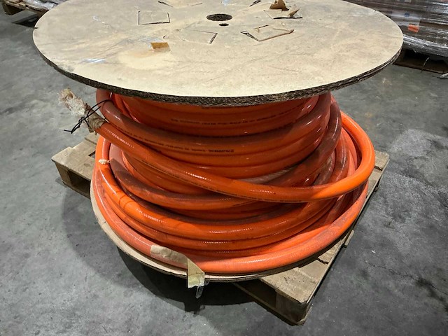 Hydrauliek slang (68 meter) - afbeelding 12 van  12