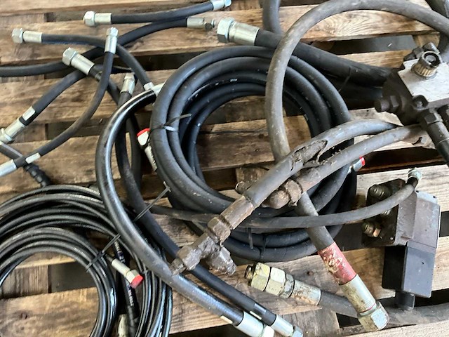 Hydrauliek slangen - afbeelding 4 van  5