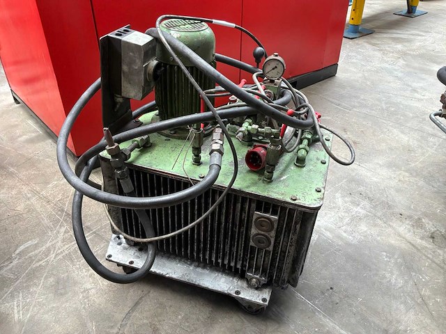 Hydrauliekunit met pomp en ventielblok - afbeelding 3 van  4