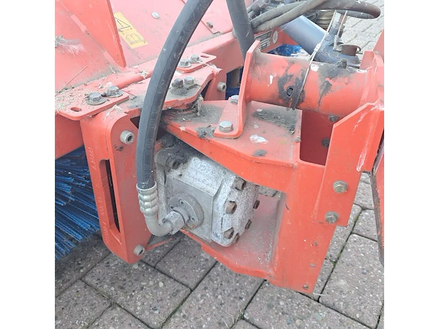Hydraulisch aangedreven rolbezem, hako, fkm-cm 2000, rood - afbeelding 7 van  21
