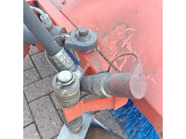 Hydraulisch aangedreven rolbezem, hako, fkm-cm 2000, rood - afbeelding 10 van  21