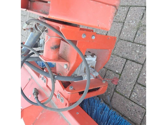 Hydraulisch aangedreven rolbezem, hako, fkm, rood - afbeelding 6 van  20