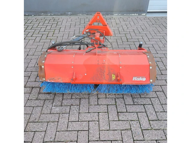 Hydraulisch aangedreven rolbezem, hako, fkm, rood - afbeelding 12 van  20