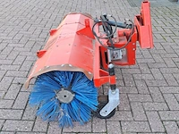 Hydraulisch aangedreven rolbezem, hako, fkm, rood - afbeelding 15 van  20