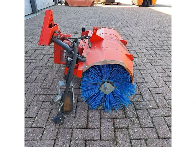 Hydraulisch aangedreven rolbezem, hako, fkm, rood - afbeelding 19 van  20