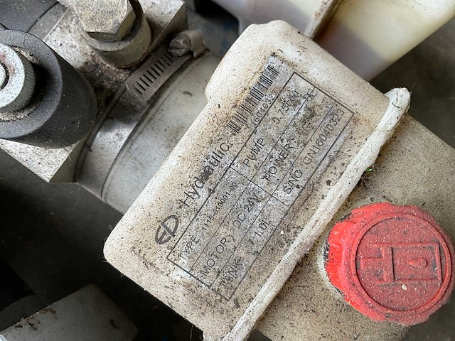 Hydraulisch aggregaat (3x) - afbeelding 2 van  2