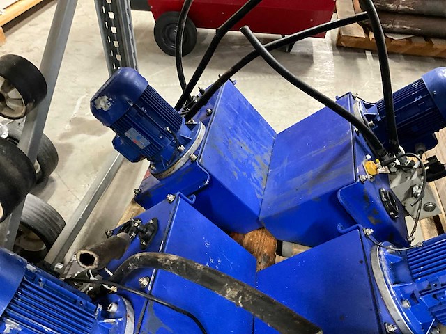 Hydraulisch aggregaat (4x) - afbeelding 5 van  6