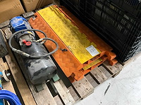 Hydraulisch aggregaat en divers - afbeelding 1 van  3