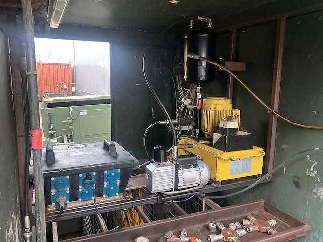 Hydraulisch aggregaat in container - afbeelding 6 van  9