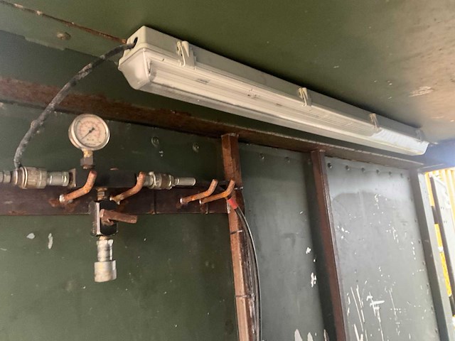 Hydraulisch aggregaat in container - afbeelding 9 van  9