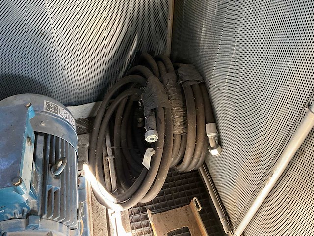 Hydraulisch aggregaat in zeecontainer - afbeelding 4 van  13