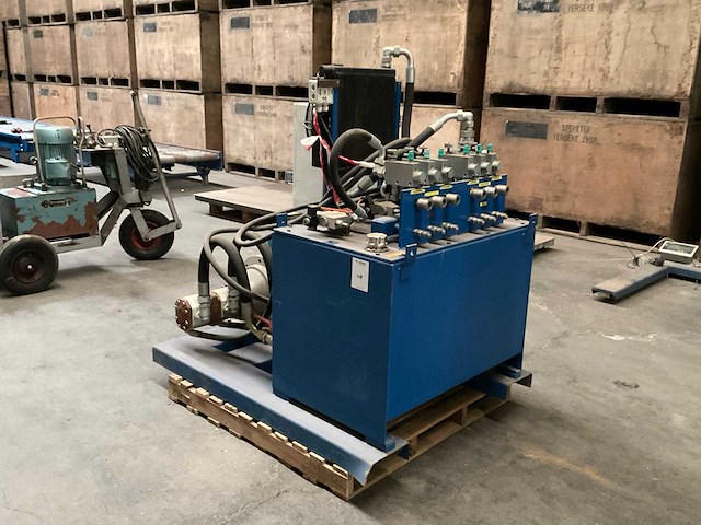 Hydraulisch aggregaat - afbeelding 2 van  8