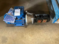 Hydraulisch elektrische pomp - afbeelding 1 van  6