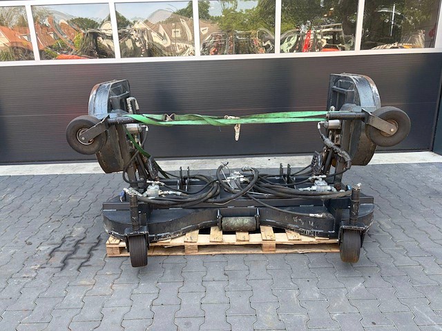 Hydraulisch maaidek - afbeelding 1 van  1