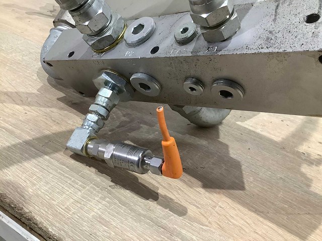 Hydraulisch pomp - afbeelding 6 van  8