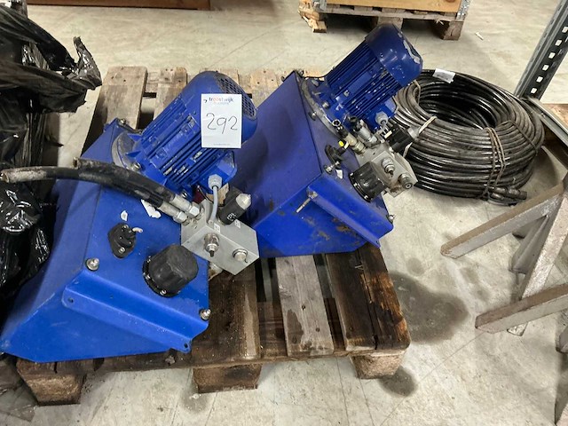 Hydraulisch pompaggregaat (2x) - afbeelding 4 van  8