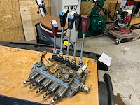 Hydraulisch ventielblok - afbeelding 3 van  3