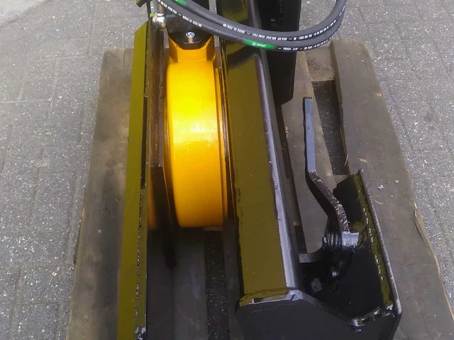 Hydraulische 360° draai-adapter – bobcat opname 1130 mm - afbeelding 3 van  10