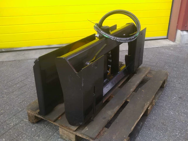 Hydraulische 360° draai-adapter – bobcat opname 1130 mm - afbeelding 1 van  10