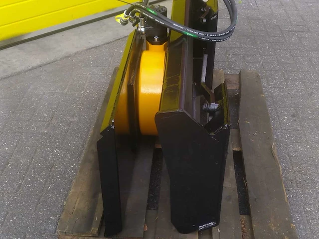Hydraulische 360° draai-adapter – bobcat opname 1130 mm - afbeelding 7 van  10