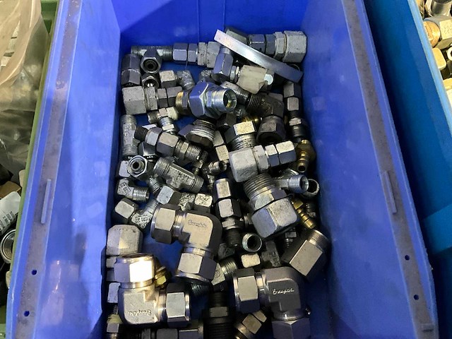 Hydraulische aansluitingen hydraulische krachteenheid - afbeelding 4 van  4