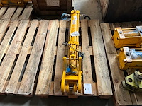 Hydraulische actuator met scharniermechanisme - afbeelding 2 van  4