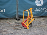 Hydraulische balenprikker - afbeelding 1 van  1