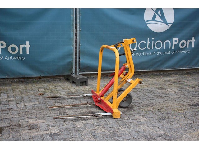 Hydraulische balenprikker - afbeelding 1 van  1