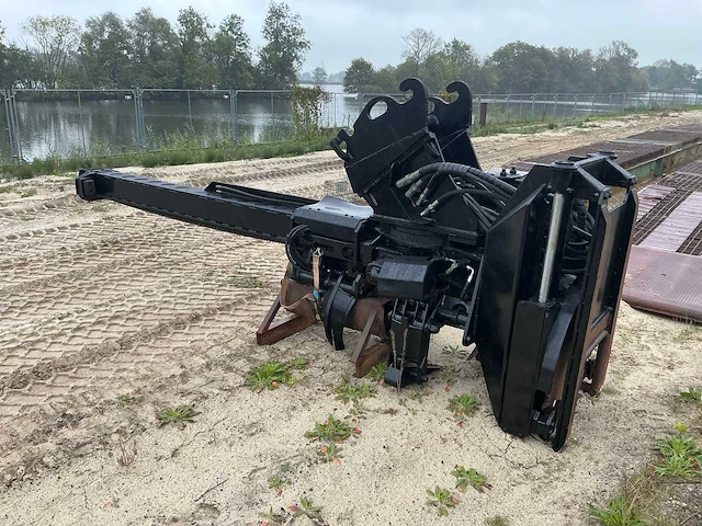 Hydraulische bomenzaag en onttakker 60cm - afbeelding 1 van  14