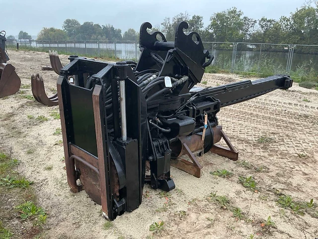 Hydraulische bomenzaag en onttakker 60cm - afbeelding 8 van  14